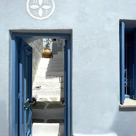 بيت للعطل Little House *