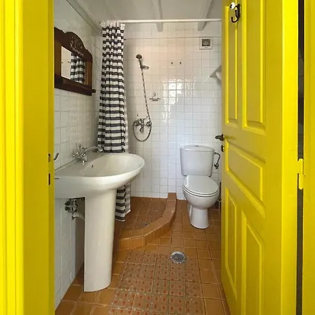 Little House سيمي